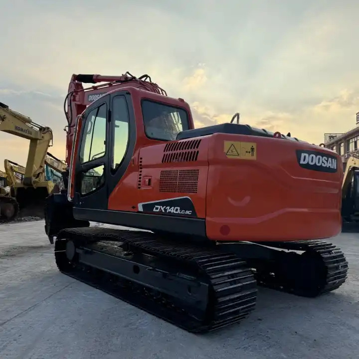 Doosan Dx140 Used Excavator DX140LC-9C Min Excavator Crawler Equipment Machinery Dx60 Dx80 Dx140LC Dx225 Dx300LC Dh60 Dx55 - Escavadora de rastos: foto 3 Doosan Dx140 Used Excavator DX140LC-9C Min Excavator Crawler Equipment Machinery Dx60 Dx80 Dx140LC Dx225 Dx300LC Dh60 Dx55 - Escavadora de rastos: foto 3