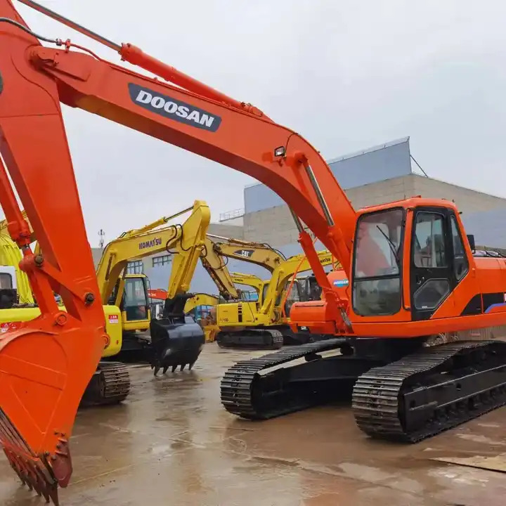 Excellent ConditionUsed Excavator Doosan Dh220 ,Nice Performance 22ton Used Excavator Dh220-7 At Low Price For Sale - Escavadora de rastos: foto 1 Excellent ConditionUsed Excavator Doosan Dh220 ,Nice Performance 22ton Used Excavator Dh220-7 At Low Price For Sale - Escavadora de rastos: foto 1