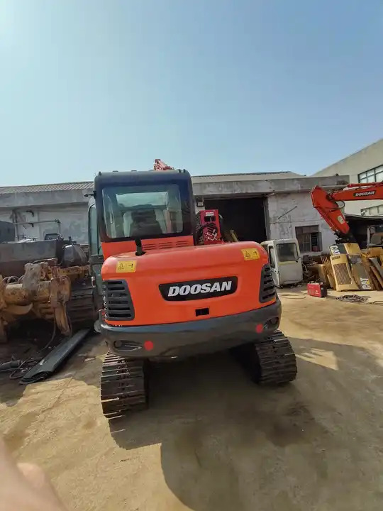 High Quality 6t Mini Excavator,Small Excavating Machine Korea Doosan Used Excavators Doosan Dx60 For Sale - Escavadora de rastos: foto 4 High Quality 6t Mini Excavator,Small Excavating Machine Korea Doosan Used Excavators Doosan Dx60 For Sale - Escavadora de rastos: foto 4