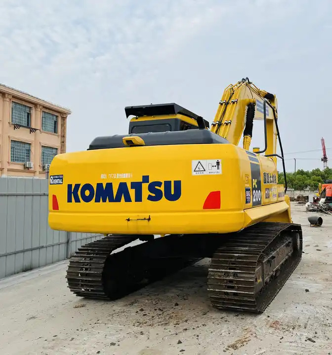 Hot Sale 20 Ton Crawler Excavator Komatsu Pc200-6 Pc200-7 Pc200-8 Original From Japan For Sale In Shanghai - Escavadora de rastos: foto 3 Hot Sale 20 Ton Crawler Excavator Komatsu Pc200-6 Pc200-7 Pc200-8 Original From Japan For Sale In Shanghai - Escavadora de rastos: foto 3