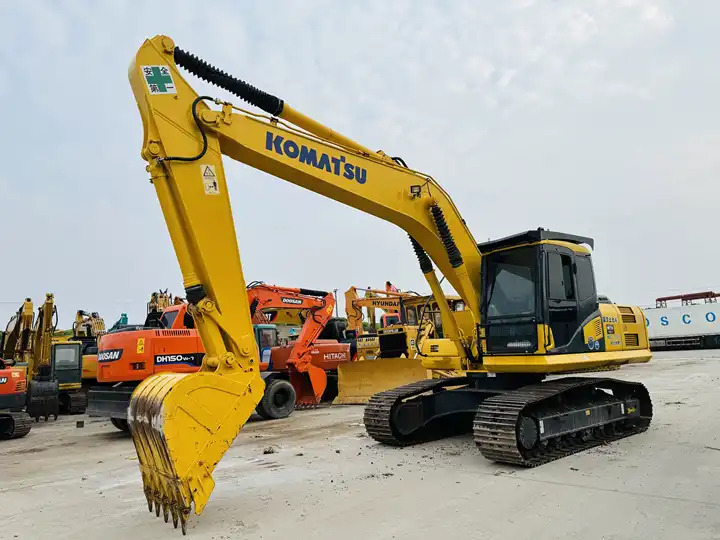 Hot Sale 20 Ton Crawler Excavator Komatsu Pc200-6 Pc200-7 Pc200-8 Original From Japan For Sale In Shanghai - Escavadora de rastos: foto 5 Hot Sale 20 Ton Crawler Excavator Komatsu Pc200-6 Pc200-7 Pc200-8 Original From Japan For Sale In Shanghai - Escavadora de rastos: foto 5