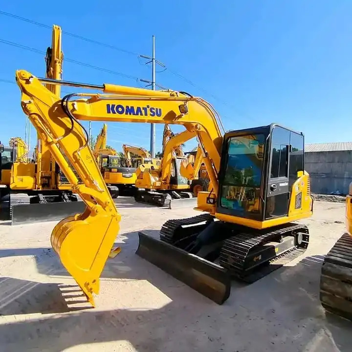 Japan Second Hand Used Hydraulic Crawler Excavator PC55 PC60 PC35 PC120 Digger Komatsu PC60-7 Excavator - Escavadeira: foto 1 Japan Second Hand Used Hydraulic Crawler Excavator PC55 PC60 PC35 PC120 Digger Komatsu PC60-7 Excavator - Escavadeira: foto 1