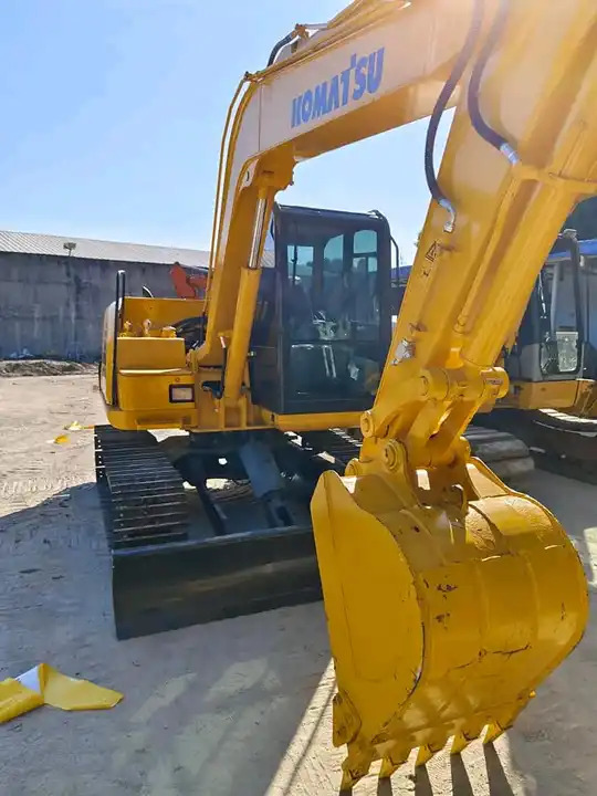 Japan Second Hand Used Hydraulic Crawler Excavator PC55 PC60 PC35 PC120 Digger Komatsu PC60-7 Excavator - Escavadeira: foto 4 Japan Second Hand Used Hydraulic Crawler Excavator PC55 PC60 PC35 PC120 Digger Komatsu PC60-7 Excavator - Escavadeira: foto 4