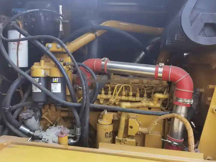 Orginal used cat 140K motor grader with CAT C7 engine in Shanghai China - Motoniveladora: foto 4 Orginal used cat 140K motor grader with CAT C7 engine in Shanghai China - Motoniveladora: foto 4