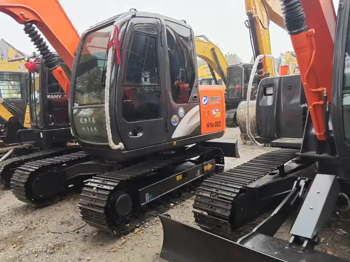 Original 7ton Used Excavator In Shanghai China 2019 Second Hand Hitachi Zx70 Used Excavator For Sale - Escavadora de rastos: foto 3 Original 7ton Used Excavator In Shanghai China 2019 Second Hand Hitachi Zx70 Used Excavator For Sale - Escavadora de rastos: foto 3