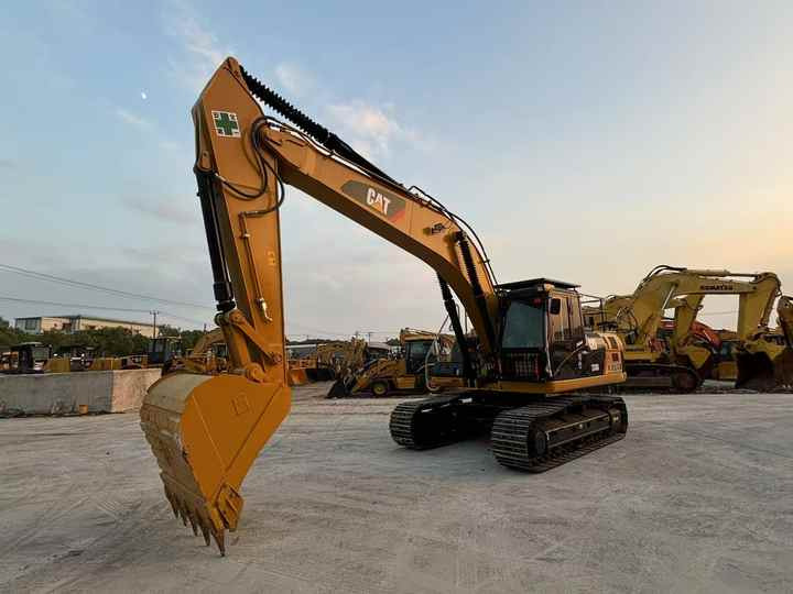Original Japan Cat Excavadora Caterpillar 330D2L Excavator Digger Cat 330d Heavy Machinery for Construction - Escavadeira: foto 4 Original Japan Cat Excavadora Caterpillar 330D2L Excavator Digger Cat 330d Heavy Machinery for Construction - Escavadeira: foto 4