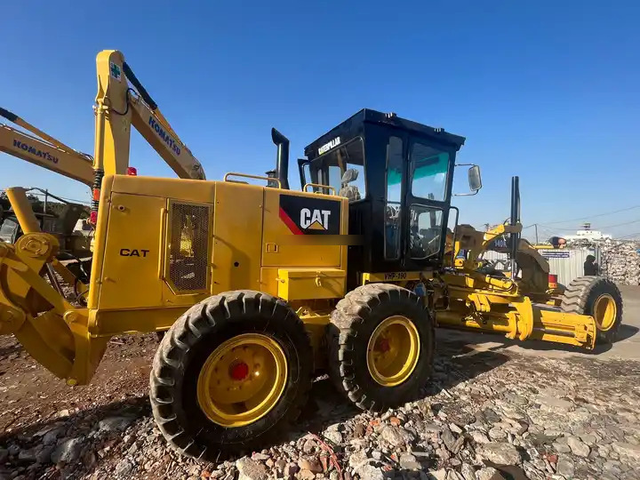 Second hand Caterpillar motor Grader CAT 140K for sale, used CAT 140G 140H 140K in good condition - Motoniveladora: foto 2 Second hand Caterpillar motor Grader CAT 140K for sale, used CAT 140G 140H 140K in good condition - Motoniveladora: foto 2
