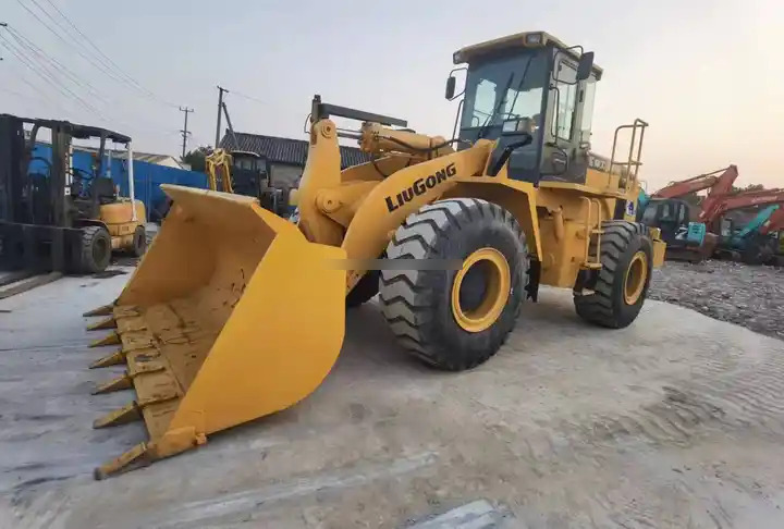 Second hand LiuGong wheel loader LG856 China made Liugong LG856 , hot sale new construction machinery 5 Ton Wheel L - Carregadeira de rodas: foto 3 Second hand LiuGong wheel loader LG856 China made Liugong LG856 , hot sale new construction machinery 5 Ton Wheel L - Carregadeira de rodas: foto 3