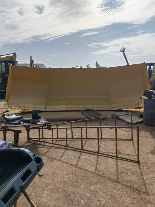 USA Original Used Caterpillar D8T Crawler Bulldozer Second Hand CAT D8T Bulldozer In Stock - Buldôzer: foto 5 USA Original Used Caterpillar D8T Crawler Bulldozer Second Hand CAT D8T Bulldozer In Stock - Buldôzer: foto 5