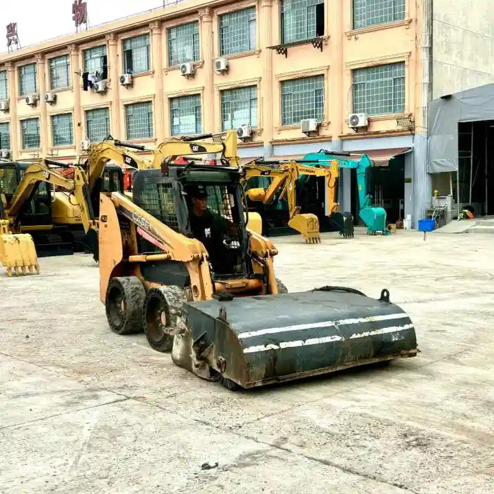 Used Case 420 Backhoe Loader Used Skid Steer Loader CASE 430 CASE 440 - Mini carregadeira: foto 3 Used Case 420 Backhoe Loader Used Skid Steer Loader CASE 430 CASE 440 - Mini carregadeira: foto 3