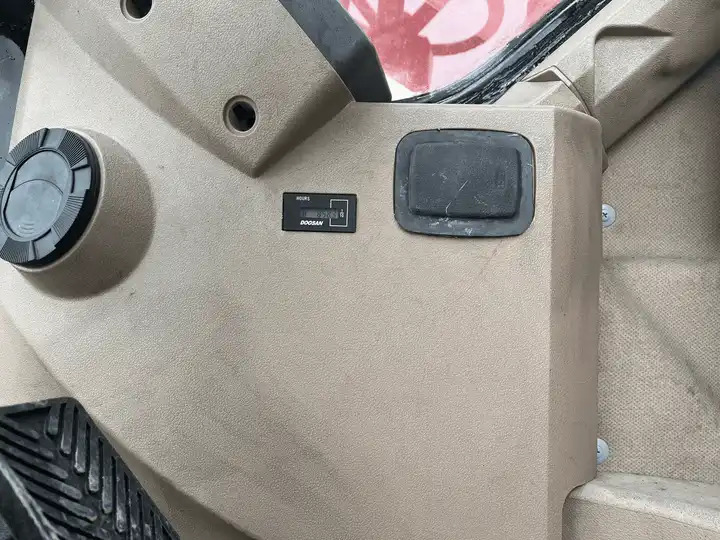 Used Doosan Dh150W-7 Medium 15 Ton Second-Hand Construction Machinery Doosan 60W/150W/210W in Stock - Escavadeira: foto 2 Used Doosan Dh150W-7 Medium 15 Ton Second-Hand Construction Machinery Doosan 60W/150W/210W in Stock - Escavadeira: foto 2
