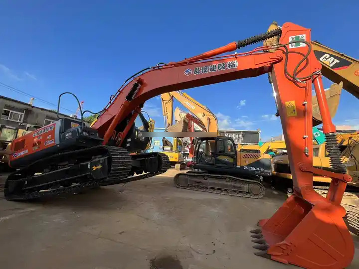 Escavadora de rastos Used Hitachi Excavator Zx200-3 Crawler Excavator For Sale Excavator Hitachi Zaxis 200  With Imported Engine -: foto 6