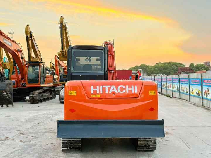 Escavadeira Used Japanese Excavator Hitachi 70 for Sale Hitachi 70 Excavator Hitachi Zx70: foto 6