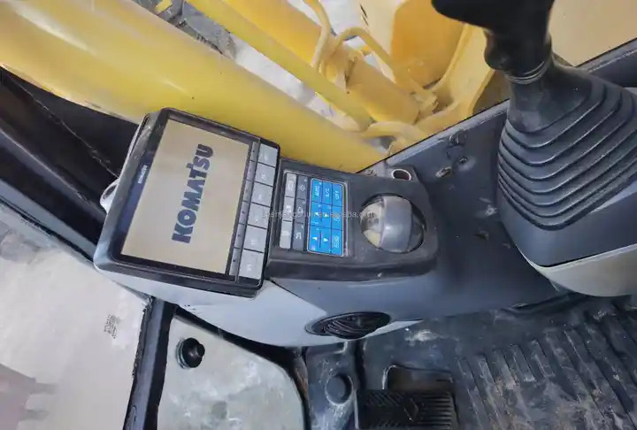Used Komatsu excavator Pc220-8 in good condition for sale,second hand PC200-8 in good condition - Escavadora de rastos: foto 5 Used Komatsu excavator Pc220-8 in good condition for sale,second hand PC200-8 in good condition - Escavadora de rastos: foto 5