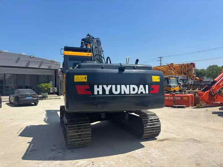 Used Korea Hyundai 220LC-9 22TON of Excavators in Good Condition Low Price Second-hand - Escavadeira: foto 4 Used Korea Hyundai 220LC-9 22TON of Excavators in Good Condition Low Price Second-hand - Escavadeira: foto 4
