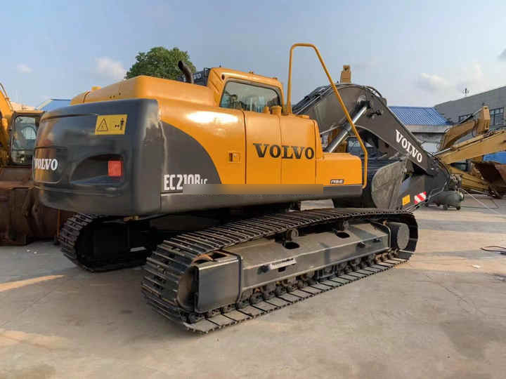 Used Original Volvo Excavator EC210B machinery in stock for sale with high quality and good price - Escavadora de rastos: foto 4 Used Original Volvo Excavator EC210B machinery in stock for sale with high quality and good price - Escavadora de rastos: foto 4