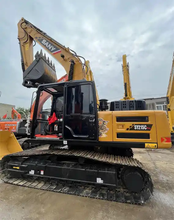 Escavadora de rastos Used digger second Hand 20 ton Excavator Sany 215cpro Crawler Excavator on sale: foto 6