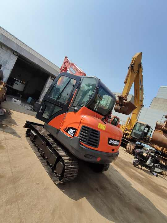 Used excavator doosan dx60 excavators machinery doosan dx60 dx80 dx75 dx225 dh60 dh60-7 excavator - Escavadora de rastos: foto 5 Used excavator doosan dx60 excavators machinery doosan dx60 dx80 dx75 dx225 dh60 dh60-7 excavator - Escavadora de rastos: foto 5