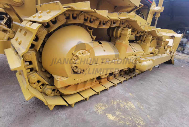 Used original made in Japan cat D6g bulldozer - Buldôzer: foto 4 Used original made in Japan cat D6g bulldozer - Buldôzer: foto 4