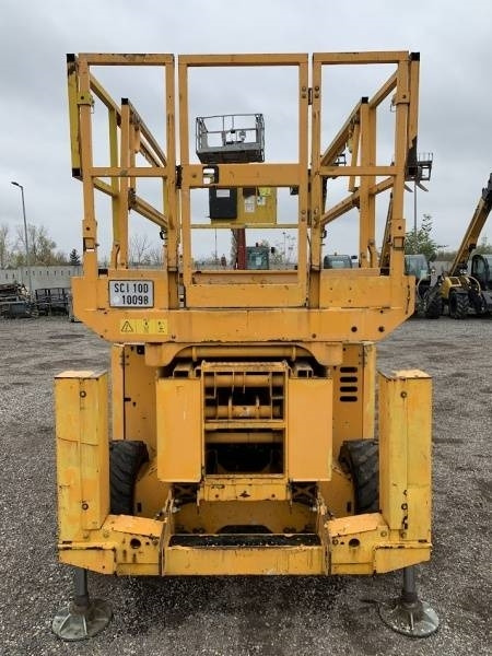 Genie GS-2669 - 10 m, 4x4, diesel - Plataforma de Tijera/ Plataforma de tesoura: foto 3 Genie GS-2669 - 10 m, 4x4, diesel - Plataforma de Tijera/ Plataforma de tesoura: foto 3