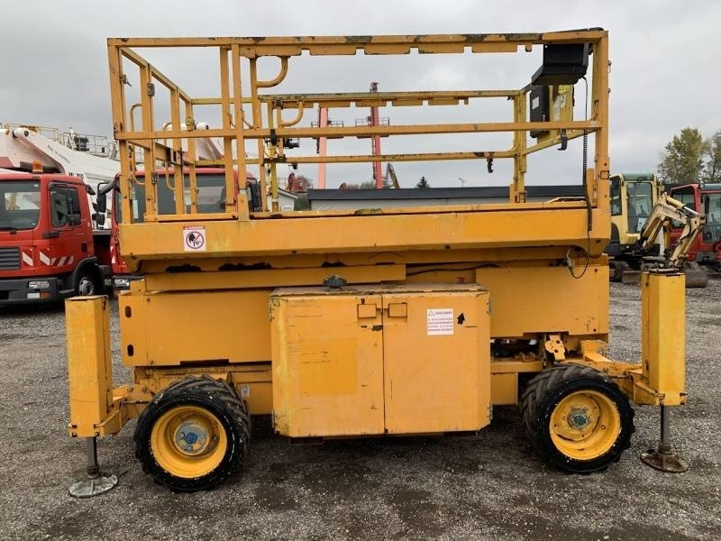 Genie GS-2669 - 10 m, 4x4, diesel - Plataforma de Tijera/ Plataforma de tesoura: foto 4 Genie GS-2669 - 10 m, 4x4, diesel - Plataforma de Tijera/ Plataforma de tesoura: foto 4