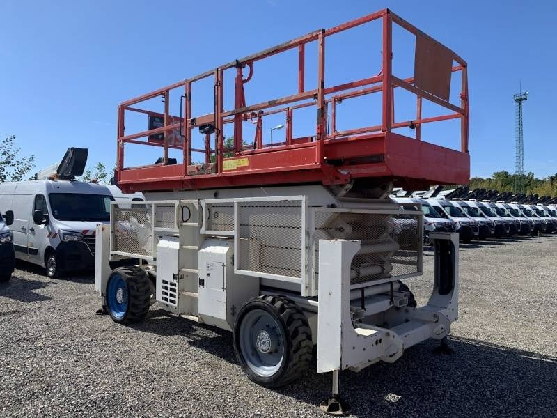 Genie GS5390 - 18m - 4x4 - Diesel - Plataforma de Tijera/ Plataforma de tesoura: foto 1 Genie GS5390 - 18m - 4x4 - Diesel - Plataforma de Tijera/ Plataforma de tesoura: foto 1