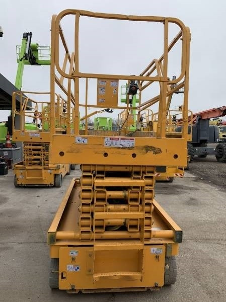 Haulotte Compact 14 - 14 m, electric - Plataforma de Tijera/ Plataforma de tesoura: foto 3 Haulotte Compact 14 - 14 m, electric - Plataforma de Tijera/ Plataforma de tesoura: foto 3