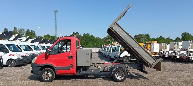 Iveco 35C13 - Tipper - Caminhão basculante: foto 2 Iveco 35C13 - Tipper - Caminhão basculante: foto 2