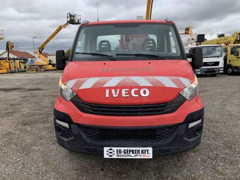 Iveco Daily Multitel MX170 - 17m - 200 kg - Caminhão com plataforma aérea: foto 3 Iveco Daily Multitel MX170 - 17m - 200 kg - Caminhão com plataforma aérea: foto 3