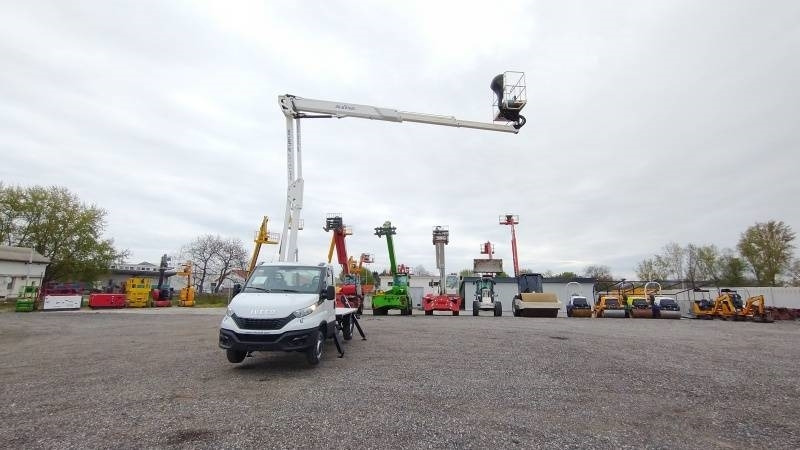 Caminhão com plataforma aérea nuevo Iveco Daily Oil&Steel Snake 2010 Plus - 20 m - 250 kg: foto 10 Caminhão com plataforma aérea nuevo Iveco Daily Oil&Steel Snake 2010 Plus - 20 m - 250 kg: foto 10