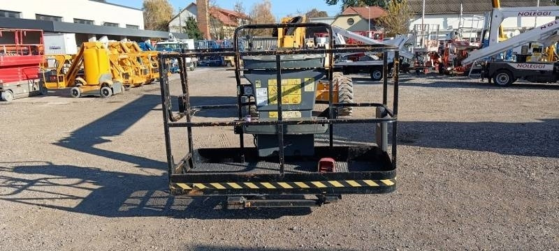 JLG M600JP - 20,29m - 230kg - Bi-Energy - 4x4 - Plataforma articulada: foto 3 JLG M600JP - 20,29m - 230kg - Bi-Energy - 4x4 - Plataforma articulada: foto 3