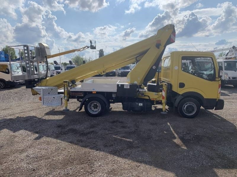 Nissan Cabstar Ruthmann TB270 - 27m - 225 kg - Caminhão com plataforma aérea: foto 4 Nissan Cabstar Ruthmann TB270 - 27m - 225 kg - Caminhão com plataforma aérea: foto 4