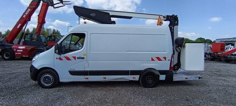Renault Master Versalift ET 38 LF - 14,2 m - 200kg - Caminhão com plataforma aérea: foto 5 Renault Master Versalift ET 38 LF - 14,2 m - 200kg - Caminhão com plataforma aérea: foto 5