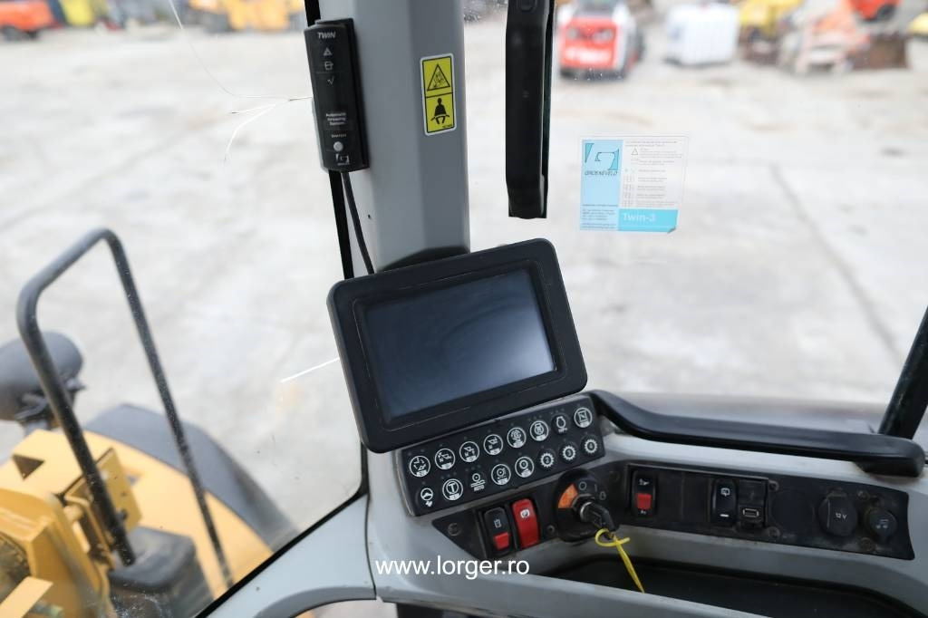 Carregadeira de rodas CAT 938 M: foto 22