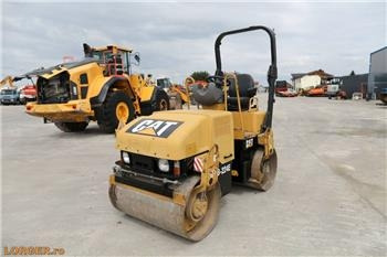 CAT CB 224 E - Compactador de asfalto: foto 1 CAT CB 224 E - Compactador de asfalto: foto 1