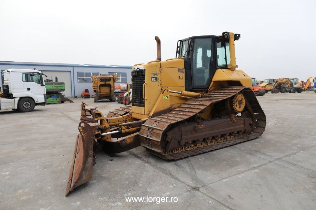 CAT D 6 N - Buldôzer: foto 4 CAT D 6 N - Buldôzer: foto 4