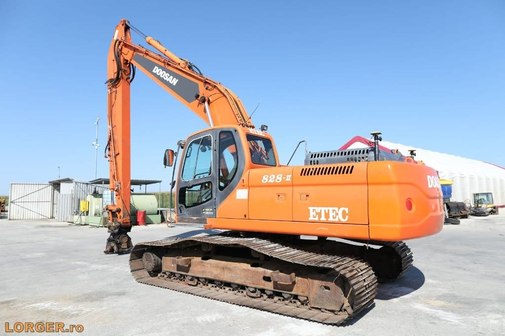 Doosan (Etec) DX 300 - Long Reach Boom 14m + 3D GPS TOPCO - Escavadeira: foto 2 Doosan (Etec) DX 300 - Long Reach Boom 14m + 3D GPS TOPCO - Escavadeira: foto 2