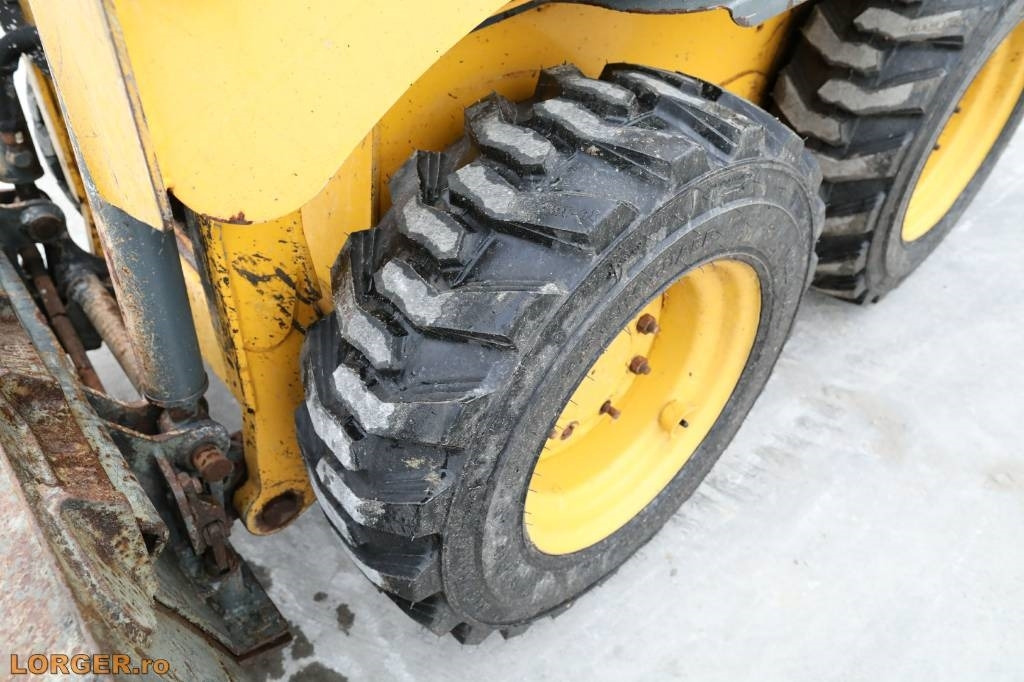 Mini carregadeira Gehl R 135: foto 16