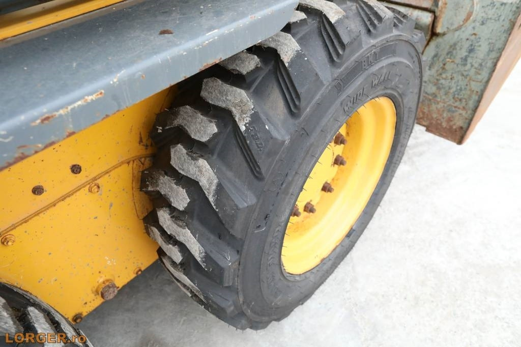 Mini carregadeira Gehl R 135: foto 14