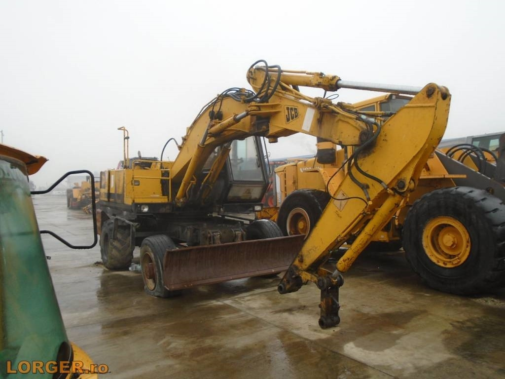 JCB JS 130 W - Escavadeira de rodas: foto 1 JCB JS 130 W - Escavadeira de rodas: foto 1