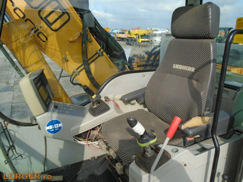 Locação de Liebherr R 900 C  Liebherr R 900 C: foto 8