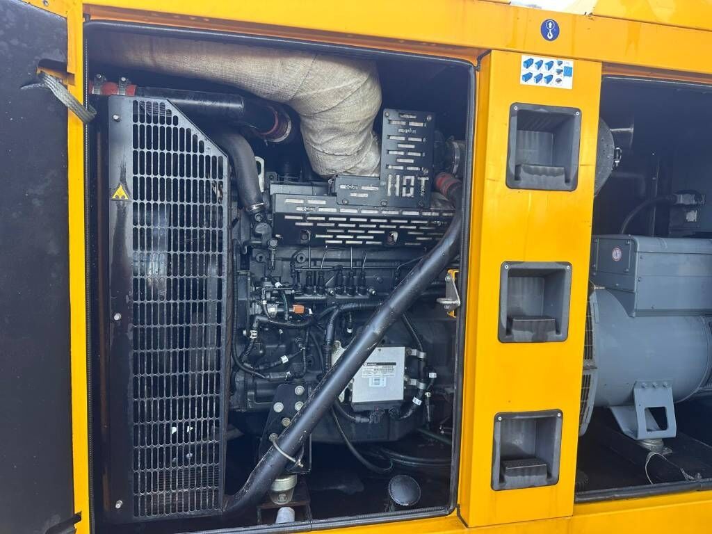 Sdmo R165 C3 Sdmo R165 C3 - Gerador elétrico: foto 5 Sdmo R165 C3 Sdmo R165 C3 - Gerador elétrico: foto 5