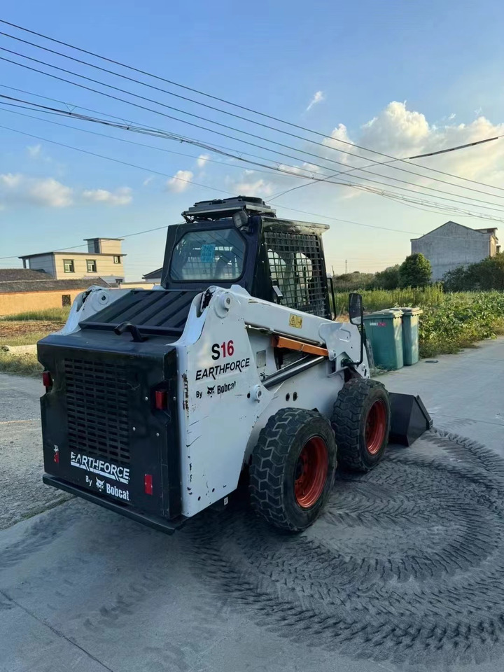 BOBCAT s16 - Carregadeira: foto 4 BOBCAT s16 - Carregadeira: foto 4