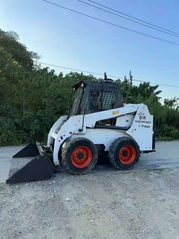 BOBCAT s16 - Carregadeira: foto 2 BOBCAT s16 - Carregadeira: foto 2