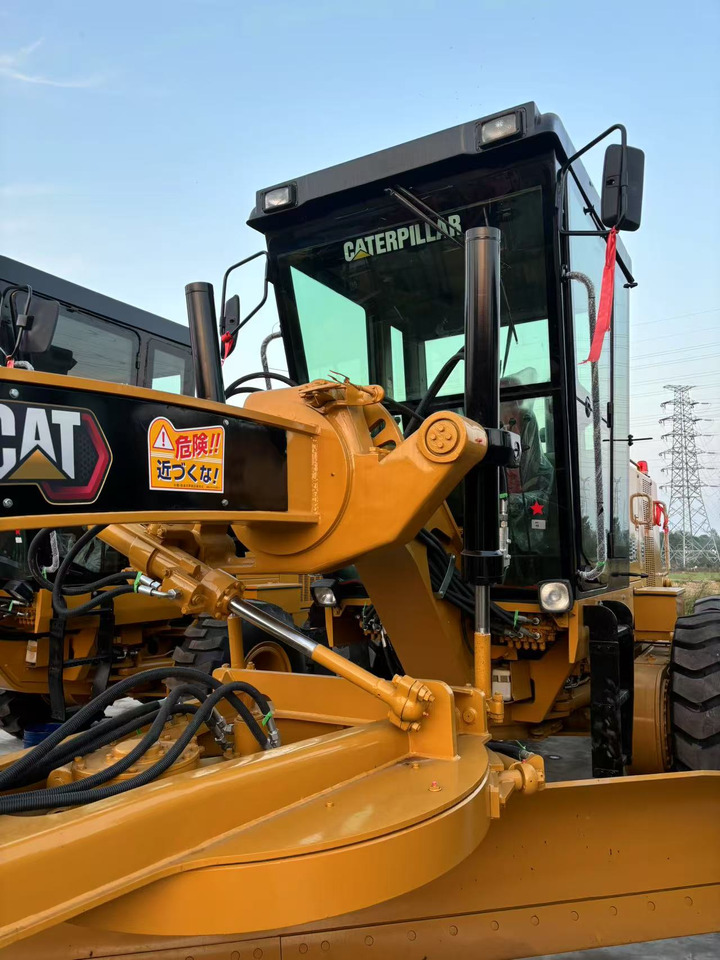 CATERPILLAR 140K - Máquina de construção: foto 2 CATERPILLAR 140K - Máquina de construção: foto 2