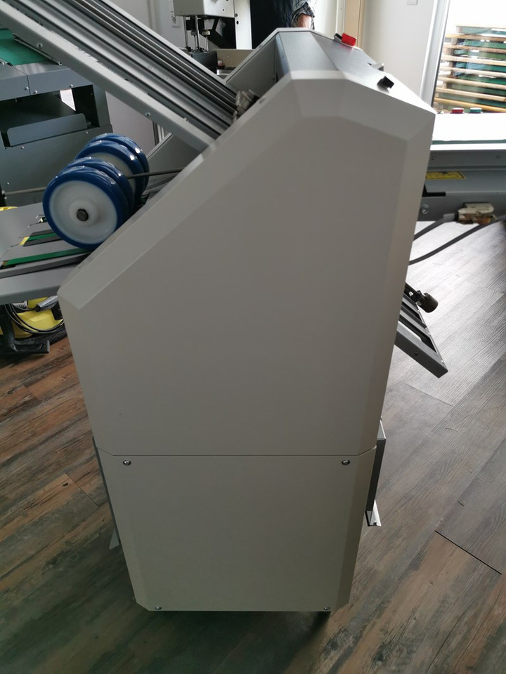 Cyklos TRIFOLD 360 | 2020 - Máquina de dobrar papel: foto 5 Cyklos TRIFOLD 360 | 2020 - Máquina de dobrar papel: foto 5