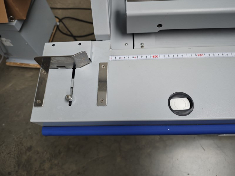 Horizon BQ-270V | 371.000 | 2011 - Encadernadora: foto 4 Horizon BQ-270V | 371.000 | 2011 - Encadernadora: foto 4