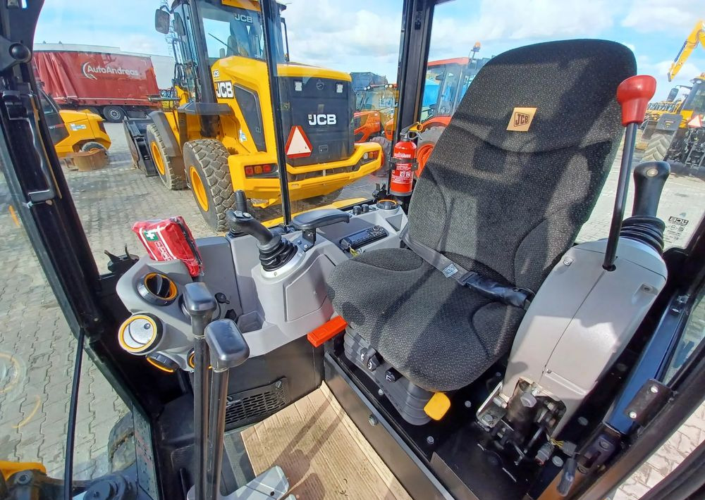 Mini escavadeira JCB 35Z-1: foto 12