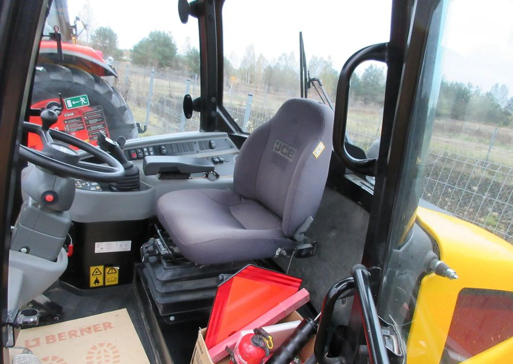 JCB 406 - Carregadeira de rodas: foto 4 JCB 406 - Carregadeira de rodas: foto 4