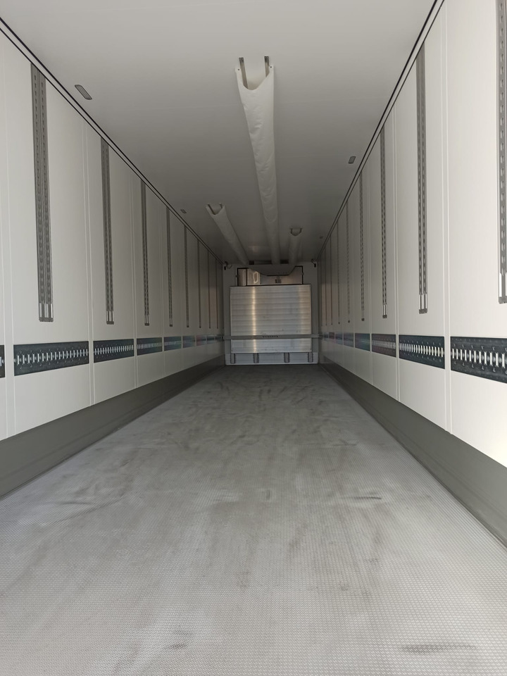 SCHMITZ CARGOBULL ThermoKing SKO 24/L - 13.4 FP COOL V7 FP 60 SMART - Semireboque frigorífico: foto 5 SCHMITZ CARGOBULL ThermoKing SKO 24/L - 13.4 FP COOL V7 FP 60 SMART - Semireboque frigorífico: foto 5